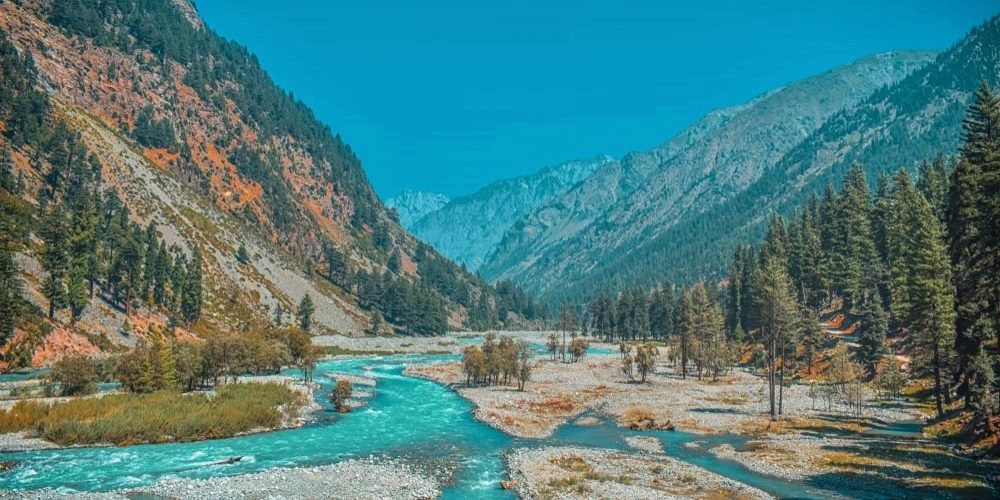 Swat Tour Packages 2025 | Family And Honeymoon Luxury Tours