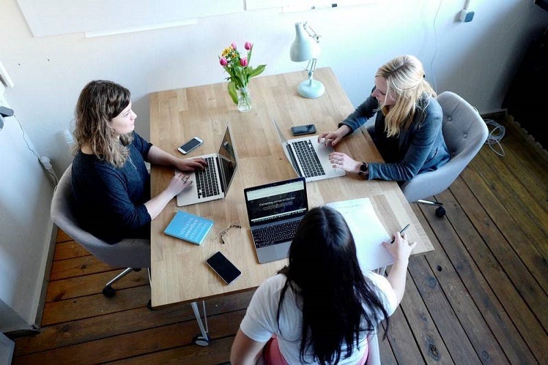 How Professional Programming Courses in the USA Can Shape Your Future | by SIIT | Sep, 2025 | Medium