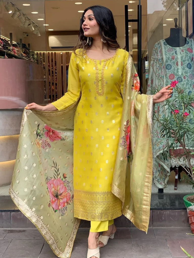 7 Elegant Salwar Kameez Styles Perfect For Small Puja Rituals | Readiprint Fashions Blog