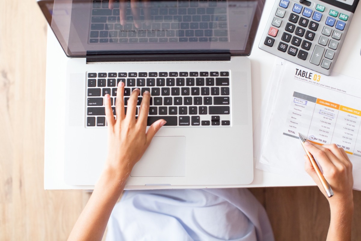 When You Should See a Professor About Your Online Accounting or Finance Course