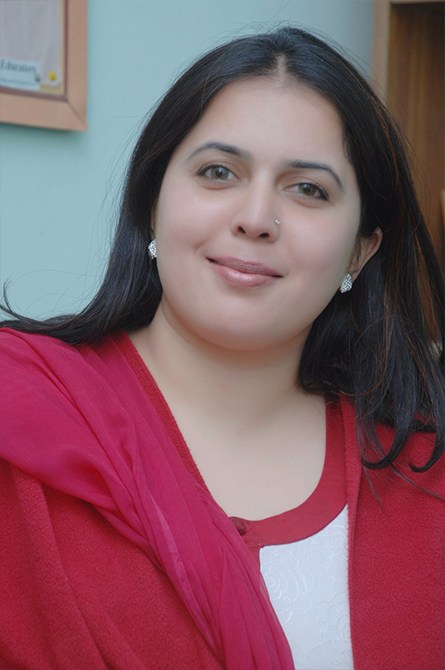 Makeup Learning & Bridal Makeup Training Academy in London | The Zara