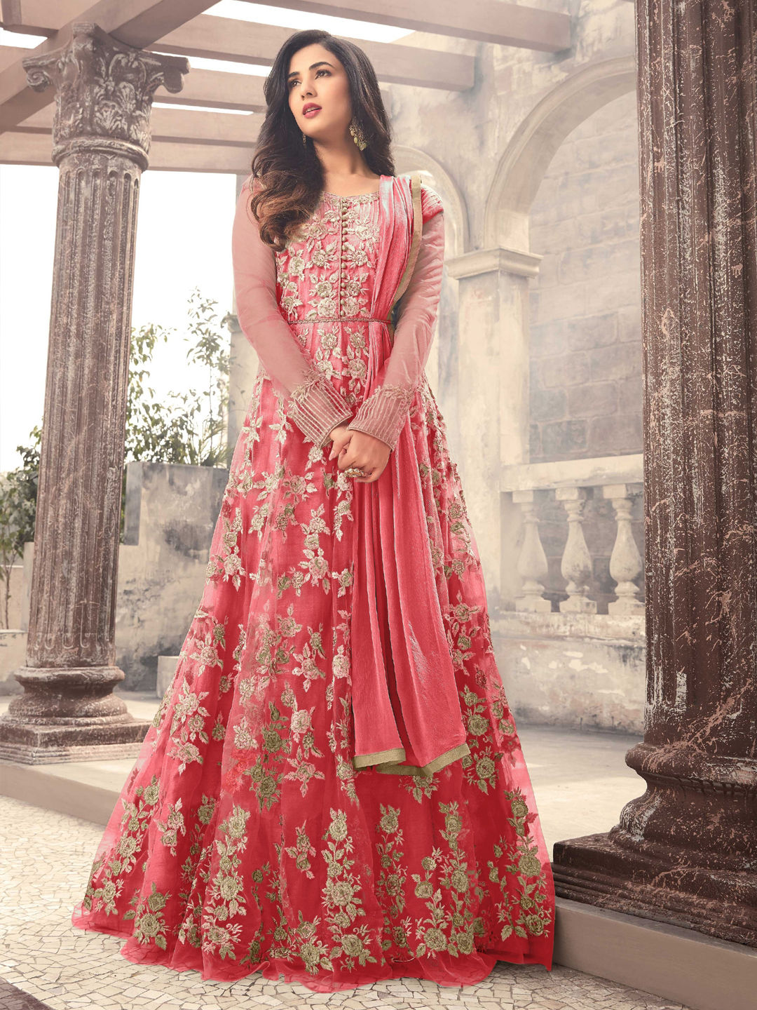 How To Get Salwar Suits For Eid Delivered Before Moon Sighting?