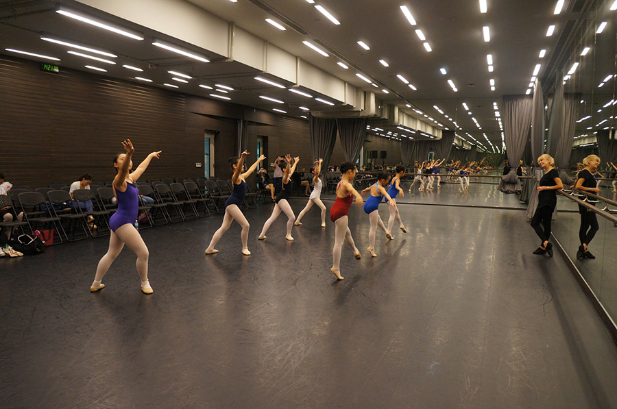 Ballet Terms and Definitions: A Beginner’s Complete Guide