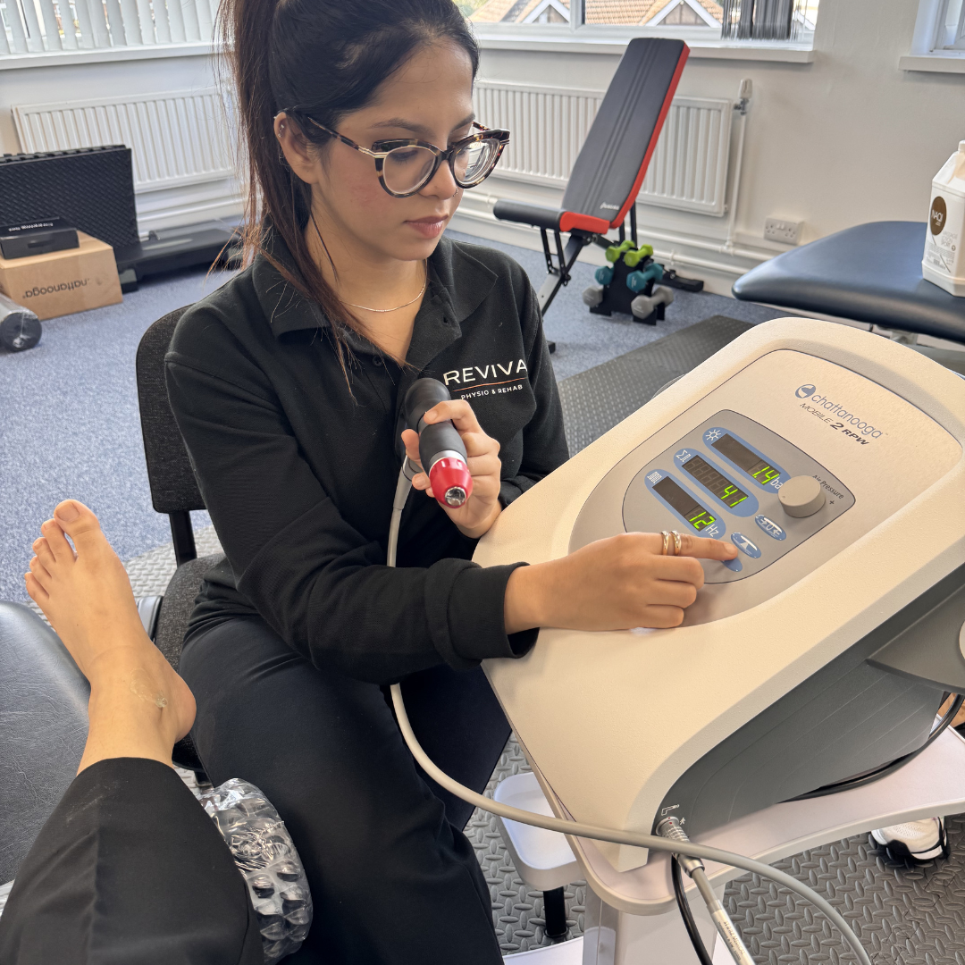 Shockwave Therapy for Plantar Fasciitis & Shoulder Pain in Luton