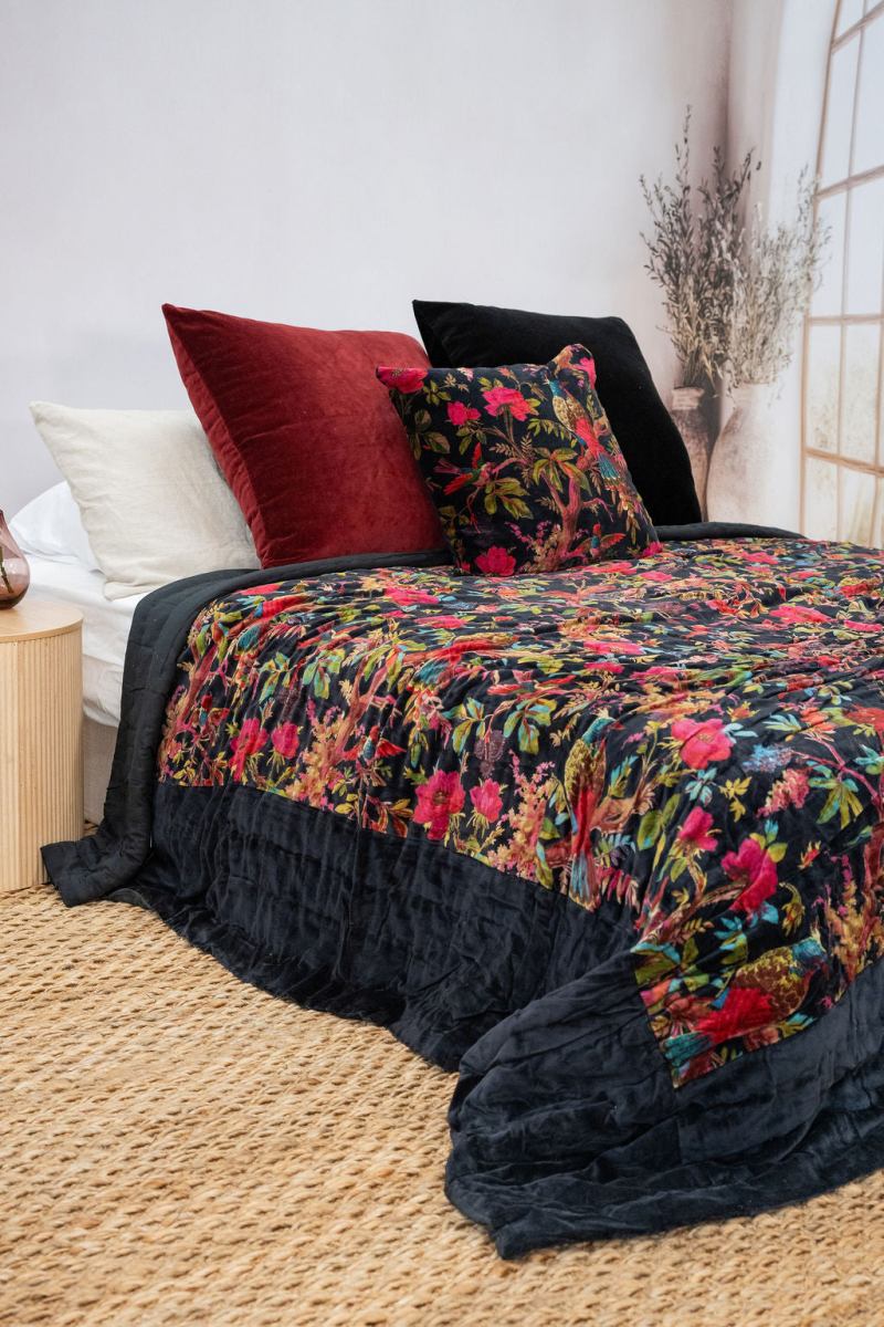 Why More Homeowners Are Choosing Velvet Bed Covers – Site Title