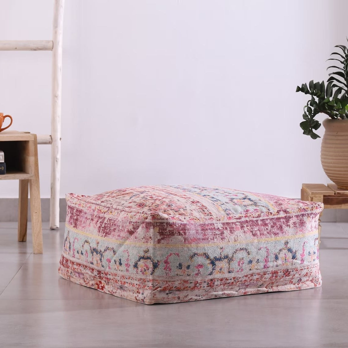 How to Choose a Decorative Ottoman That Matches Your Home Décor – Site Title