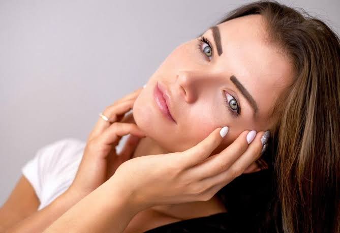How Can Facial Aesthetics Swansea Boost Your Confidence Naturally? – rsakskinandaestheticsclinic