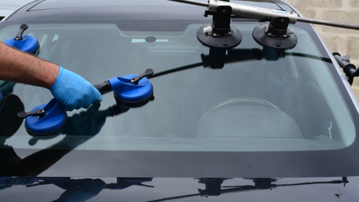 Best Auto Windshield & Glass Repair in Mississauga, ON - Auto Glass Tec