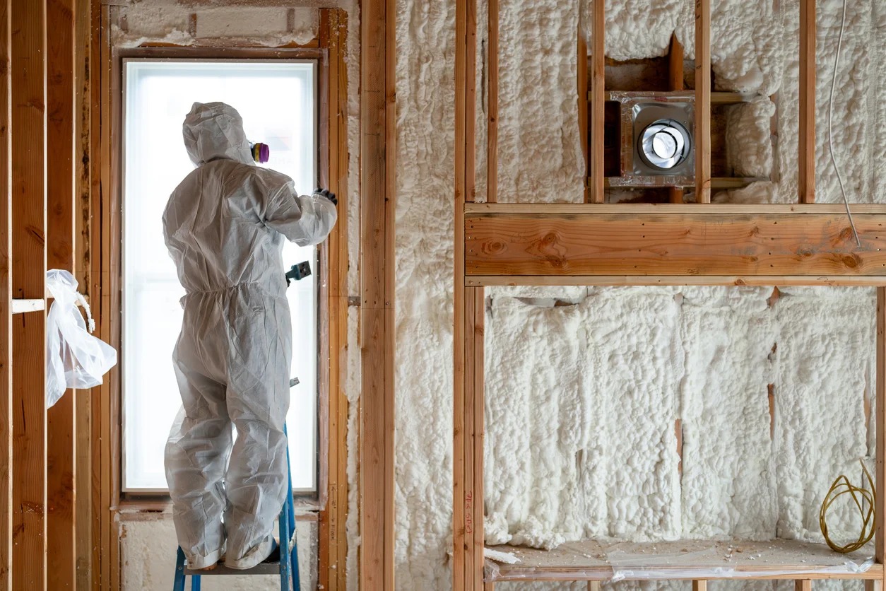 Spray Foam Installers in Des Moines That Homeowners Trust – Des Moines Insulation